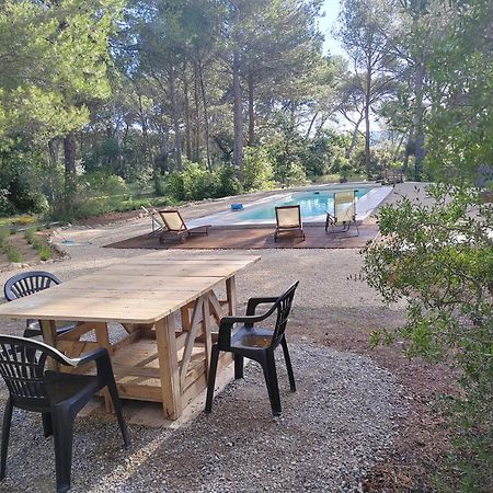 Le Clos Zinou Lambesc Exteriér fotografie