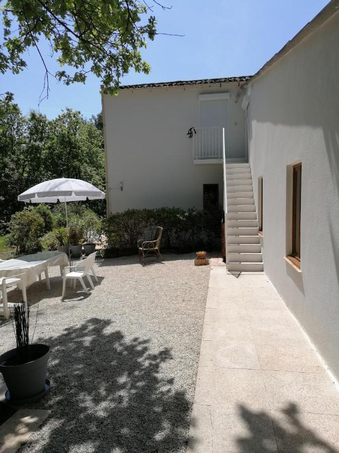 Le Clos Zinou Lambesc Exteriér fotografie