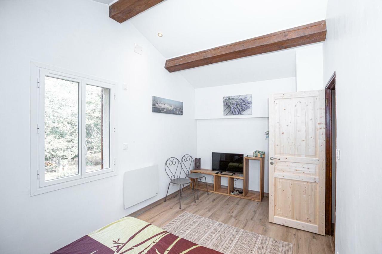 Le Clos Zinou Lambesc Exteriér fotografie